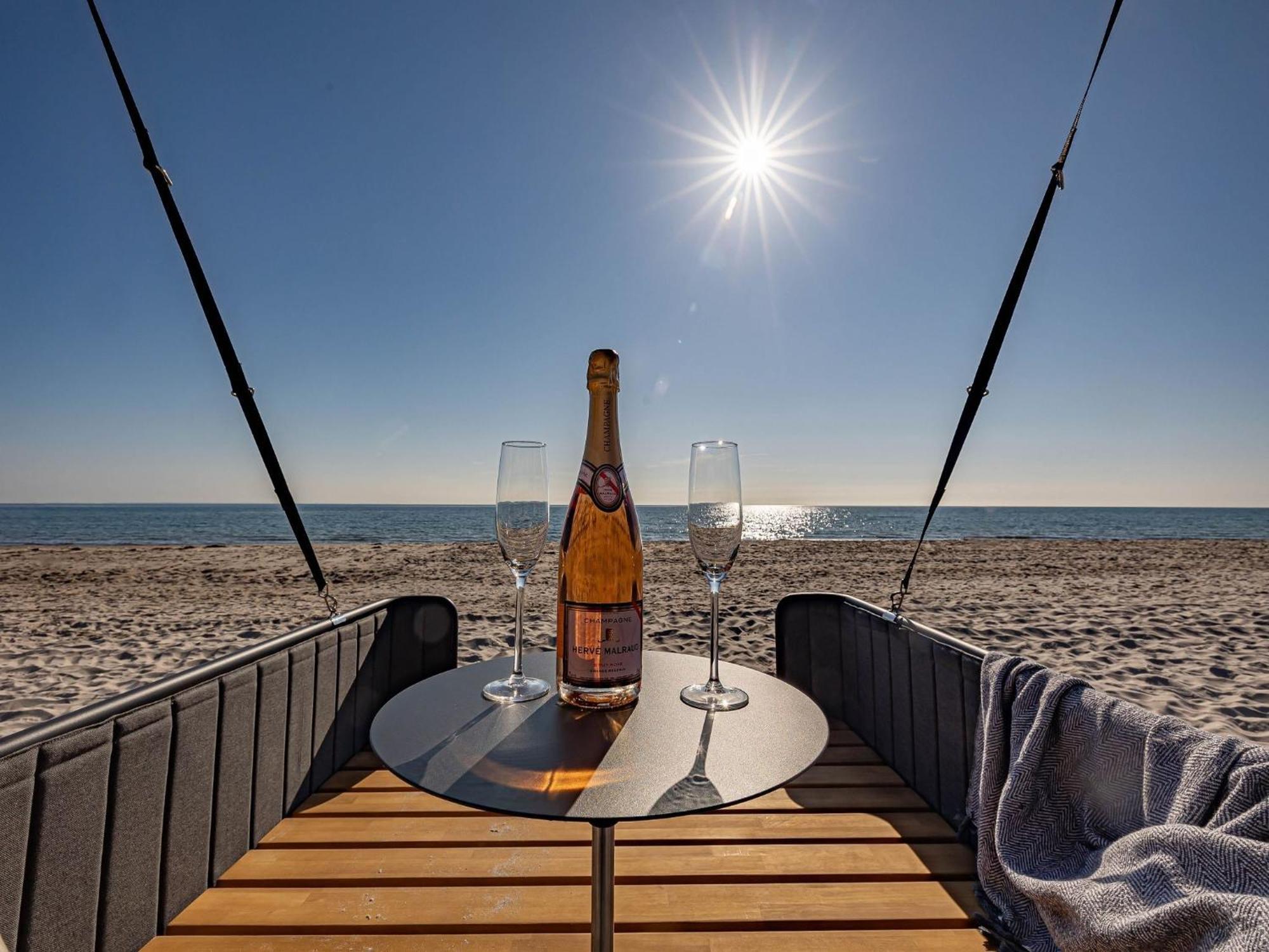 Strand Lounge Kronsgaard エクステリア 写真